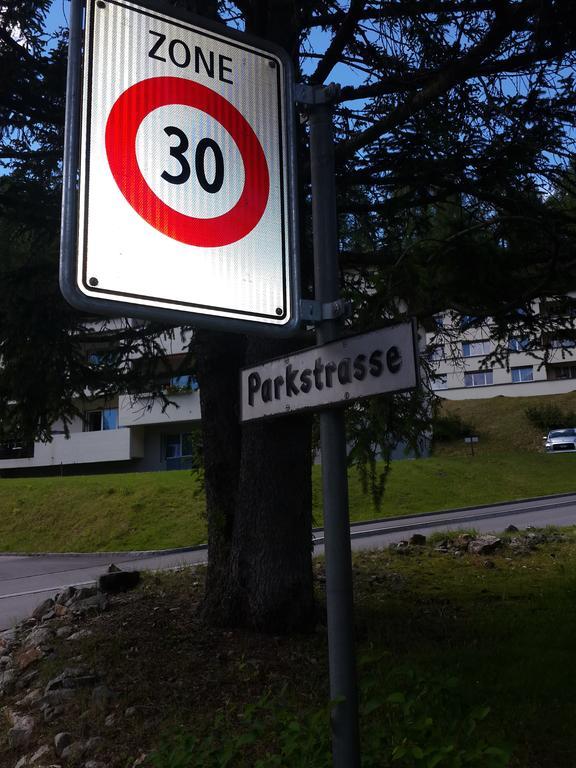 Ferienwohnung Sesvenna Davos Buitenkant foto